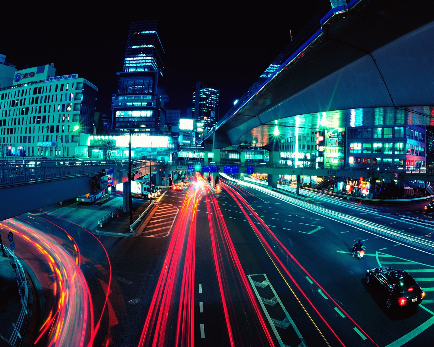 City-night-roads-buildings-traffic-lights_1920x1200